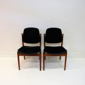 Danish pair of Arne Vodder Diningchairs in teak and black leather, 1950s