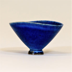 Blue miniature vase, Berndt Friberg - out of stock