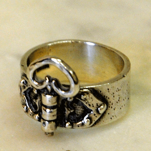 Nice and petite Silverring with heart in the front 1923, Sweden