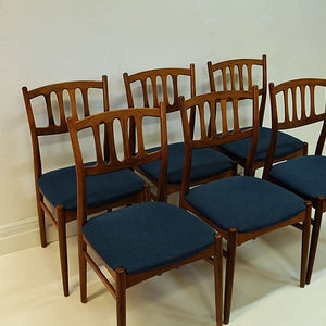 Set of six walnut Diningchairs by Bendt Winge, Gustav Bahus - Norway