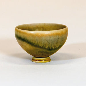 Yellow miniature vase, Berndt Friberg