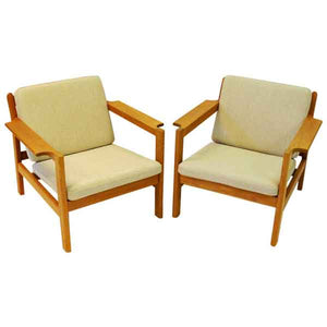 Danish pair of teak armchairs mod 227 by Børge Mogensen 1960s