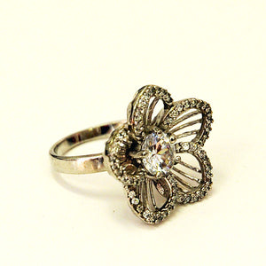Vintage Flower silverring with clear stones - Scandianvia 1960s