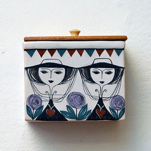 Ceramic wall container box by Laila Zink for Kupittaan Savi, Finland 1960s
