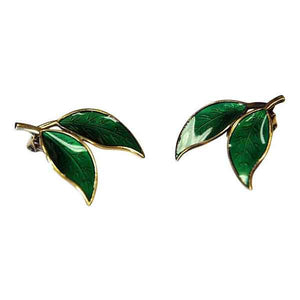 Pair of green enamelled vintage ear clips by Willy Winnæss 1960s -Norway